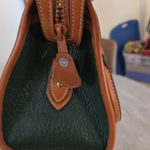 Dooney & Bourke Green and Brown Satchel Vintage Clean Inside Very Good Condition - Picture 7 of 12